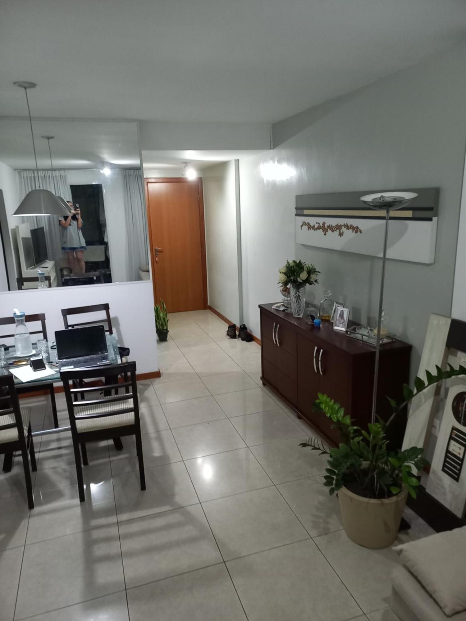 Em Casa * Vitória